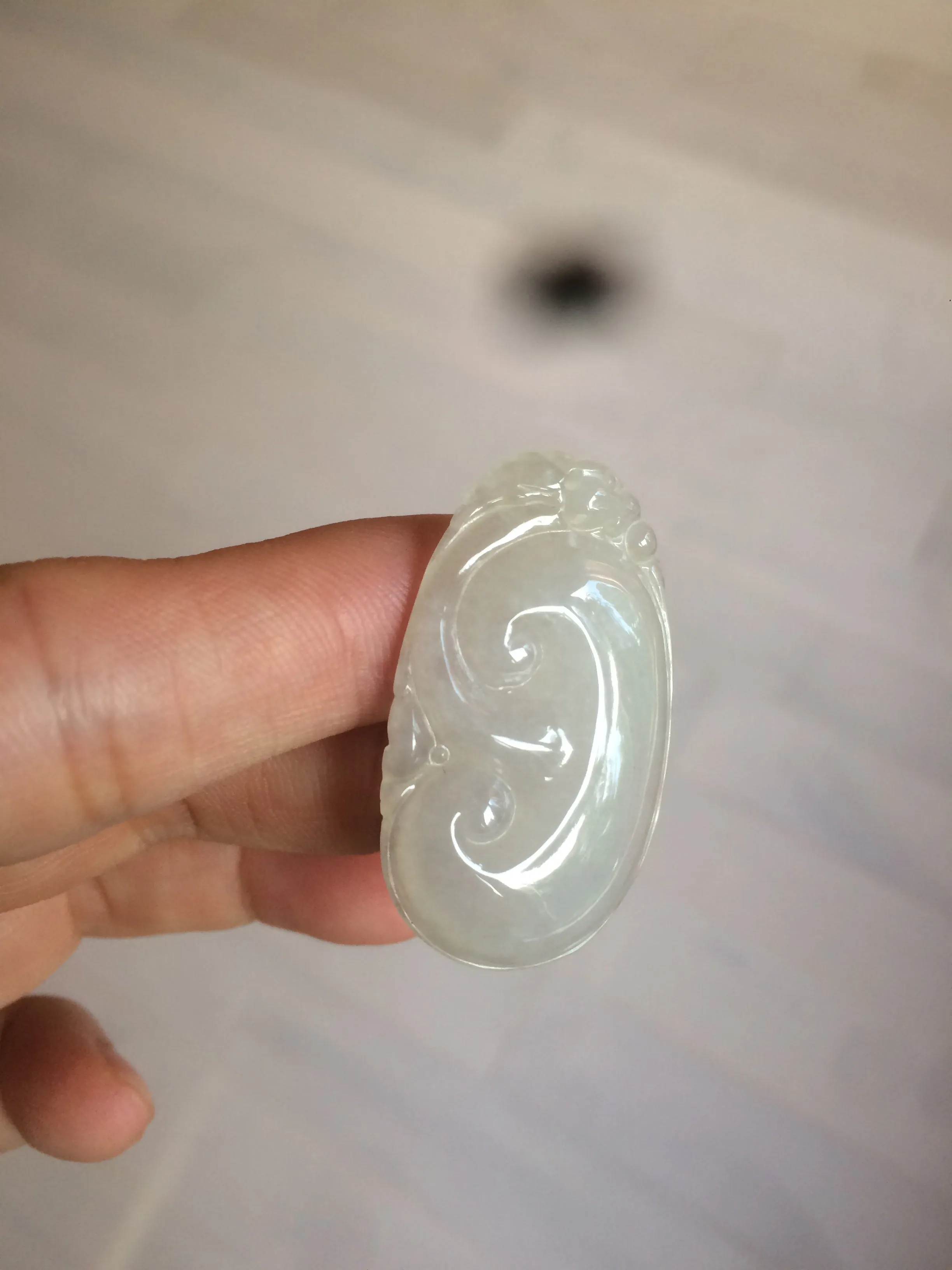 100% Natural type A icy watery fine texture Jadeite Jade RuYi(如意) pendant AY21