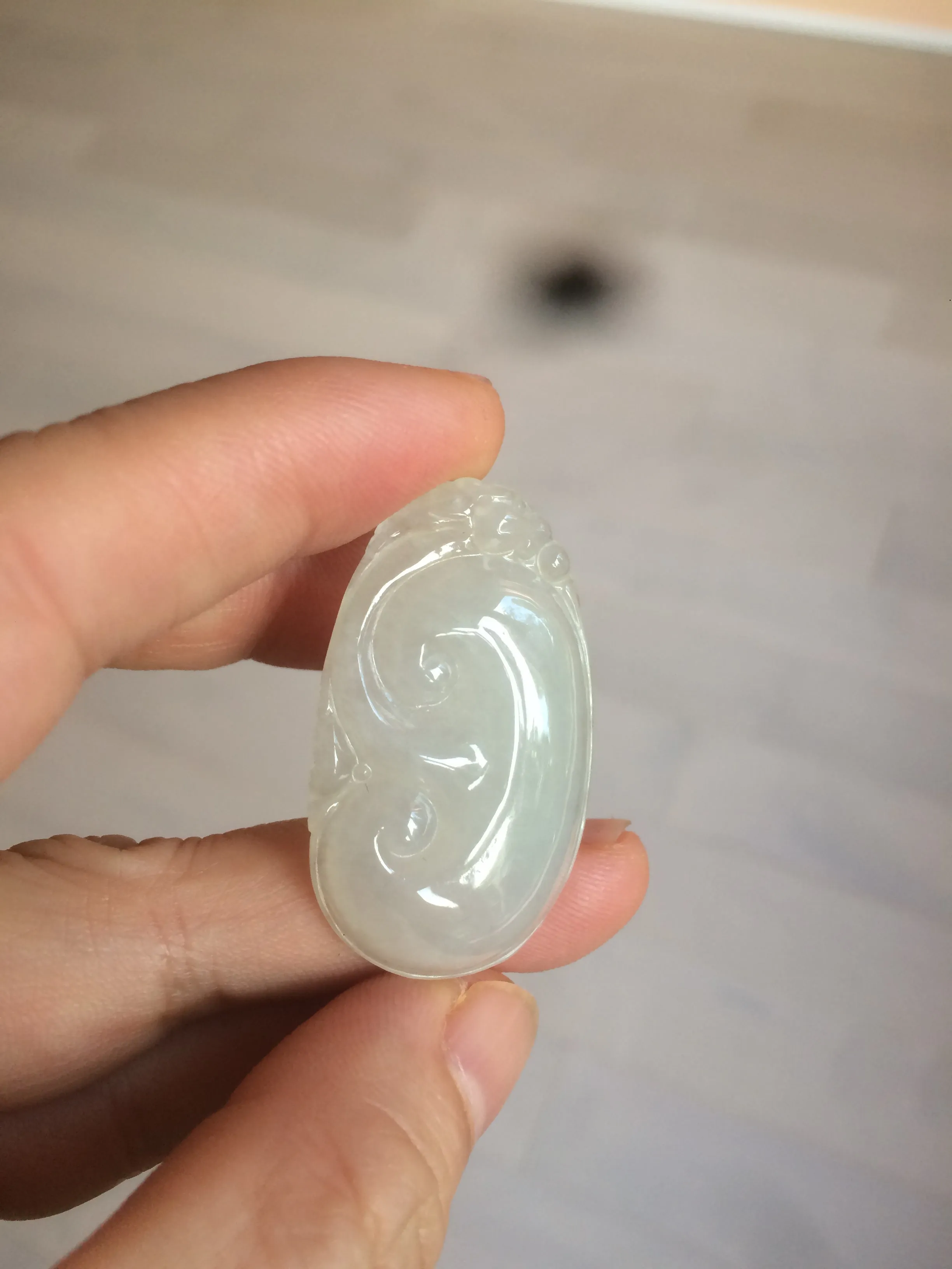 100% Natural type A icy watery fine texture Jadeite Jade RuYi(如意) pendant AY21