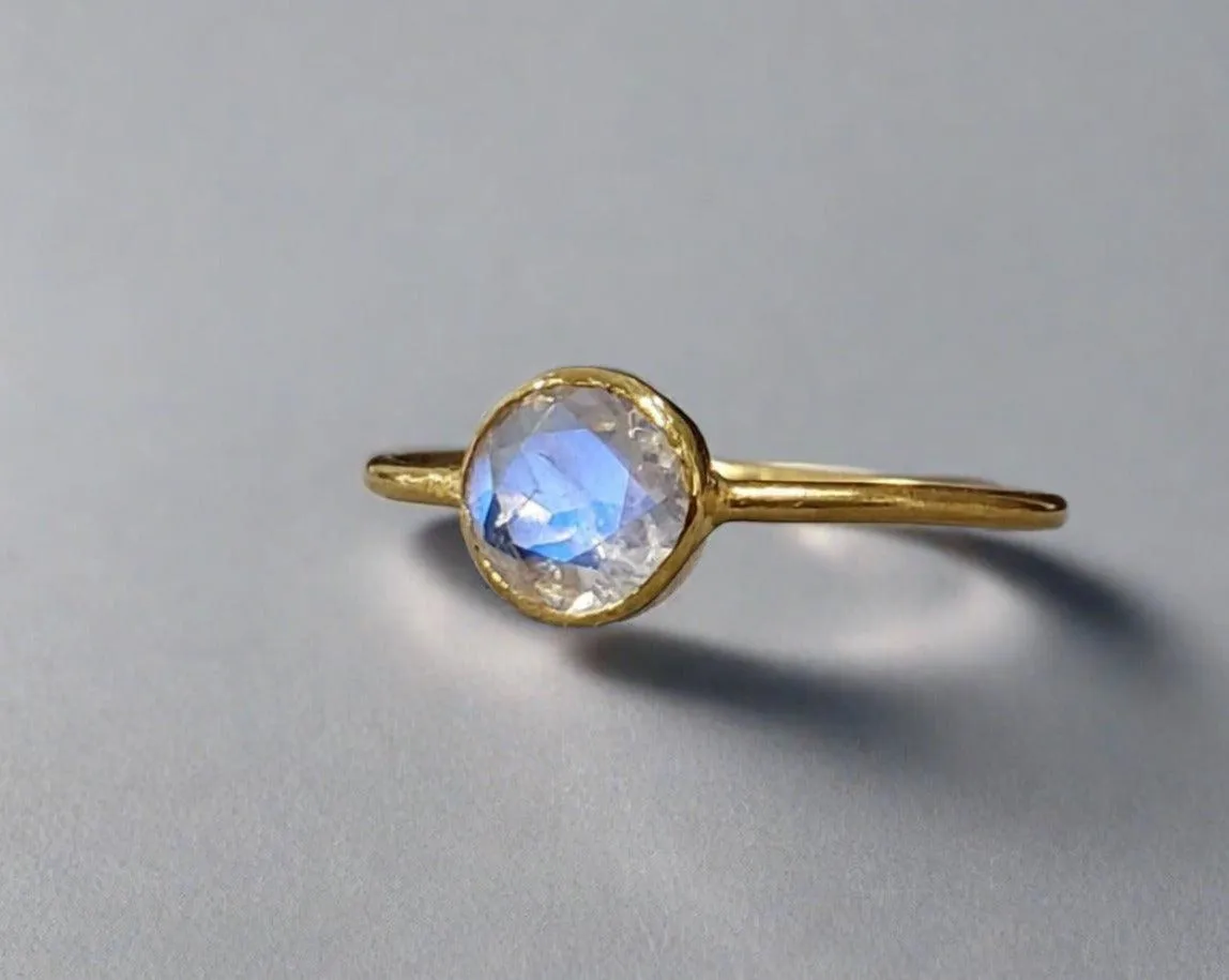 14k Gold Blue Schiller Rainbow Moonstone Ring
