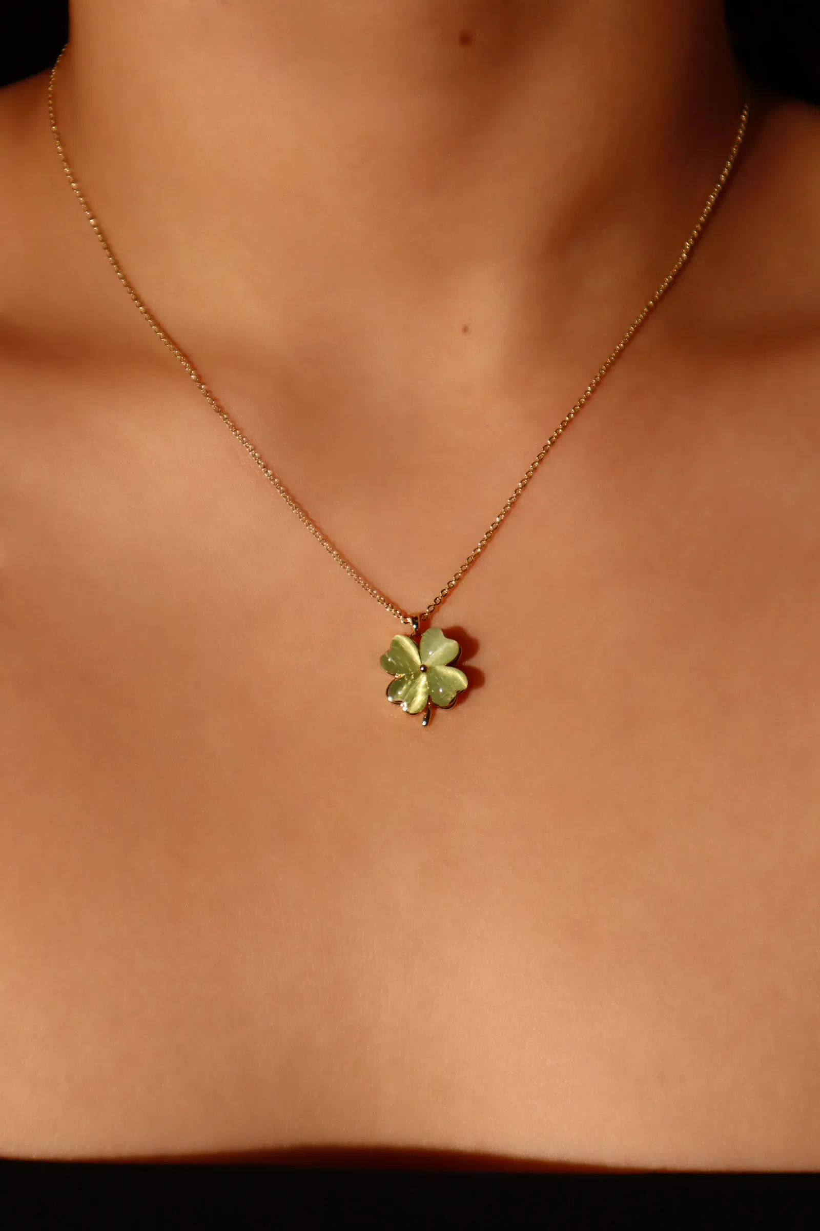 18K Real Gold Plated Spinning Jade Clover Necklace