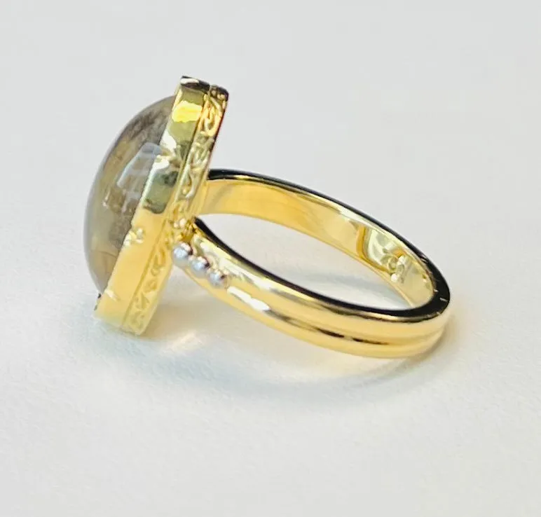 8.70 Carat Oval Blue Flash Moonstone, Yellow Gold, Palladium Dome Ring