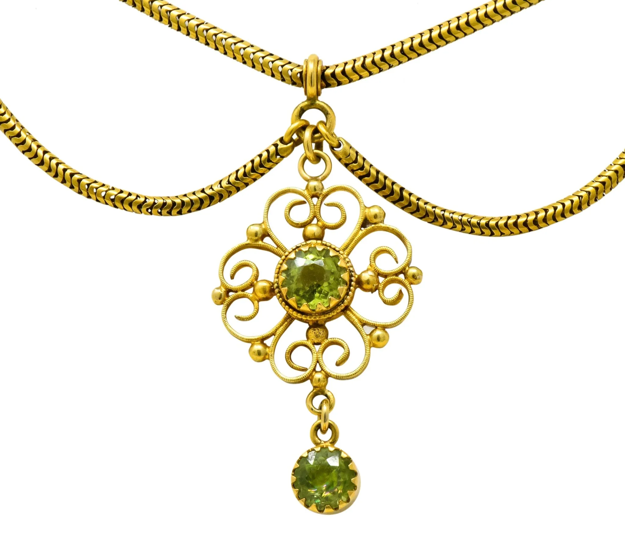 Art Nouveau 8.50 CTW Peridot 14 Karat Gold Swag Necklace