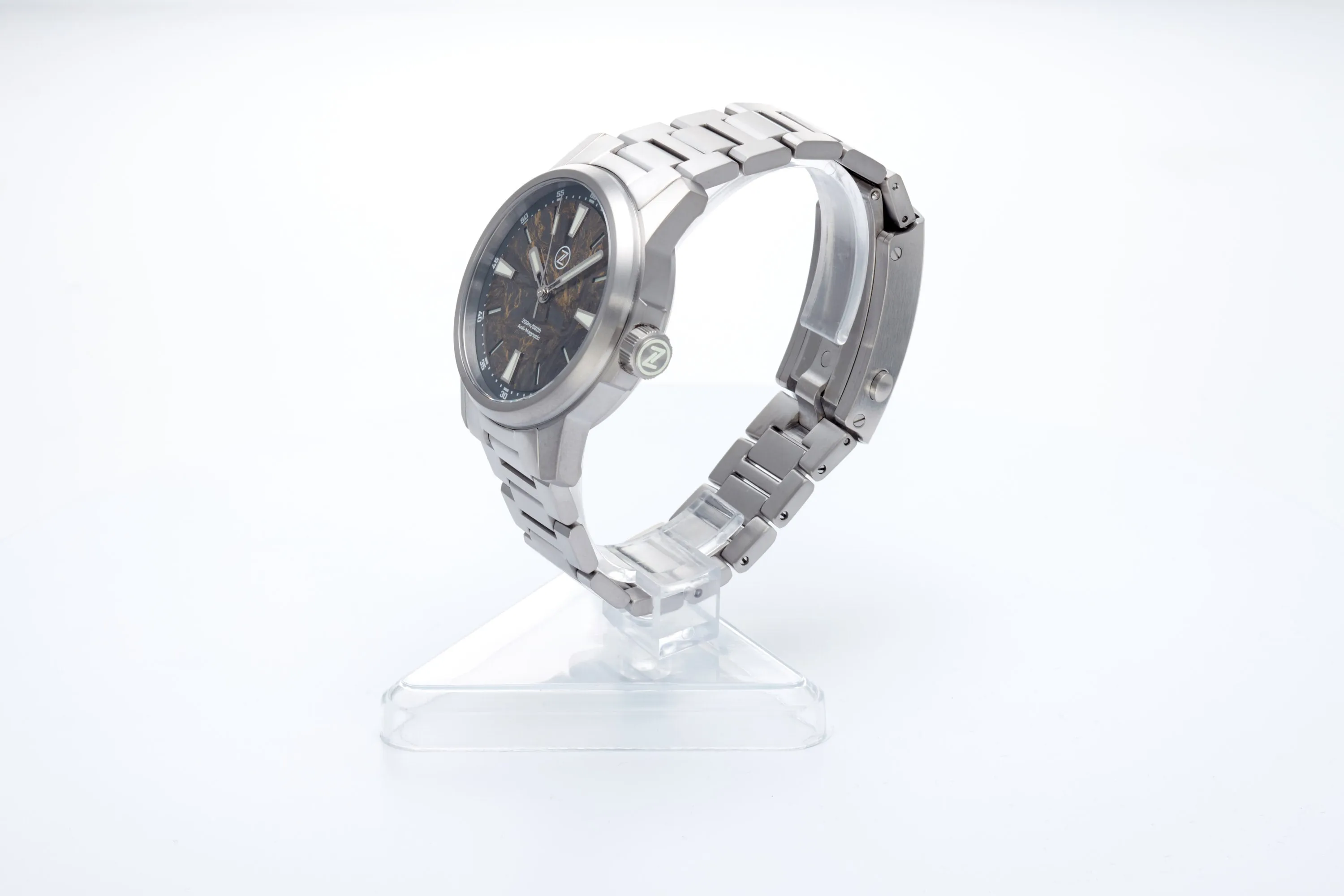 Aurora Field 42mm Ti 'Gold Carbon'