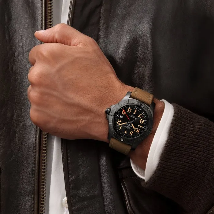 BRT Watch Avenger AutoMTic GMT 45 Night Mission Leather Tang Type
