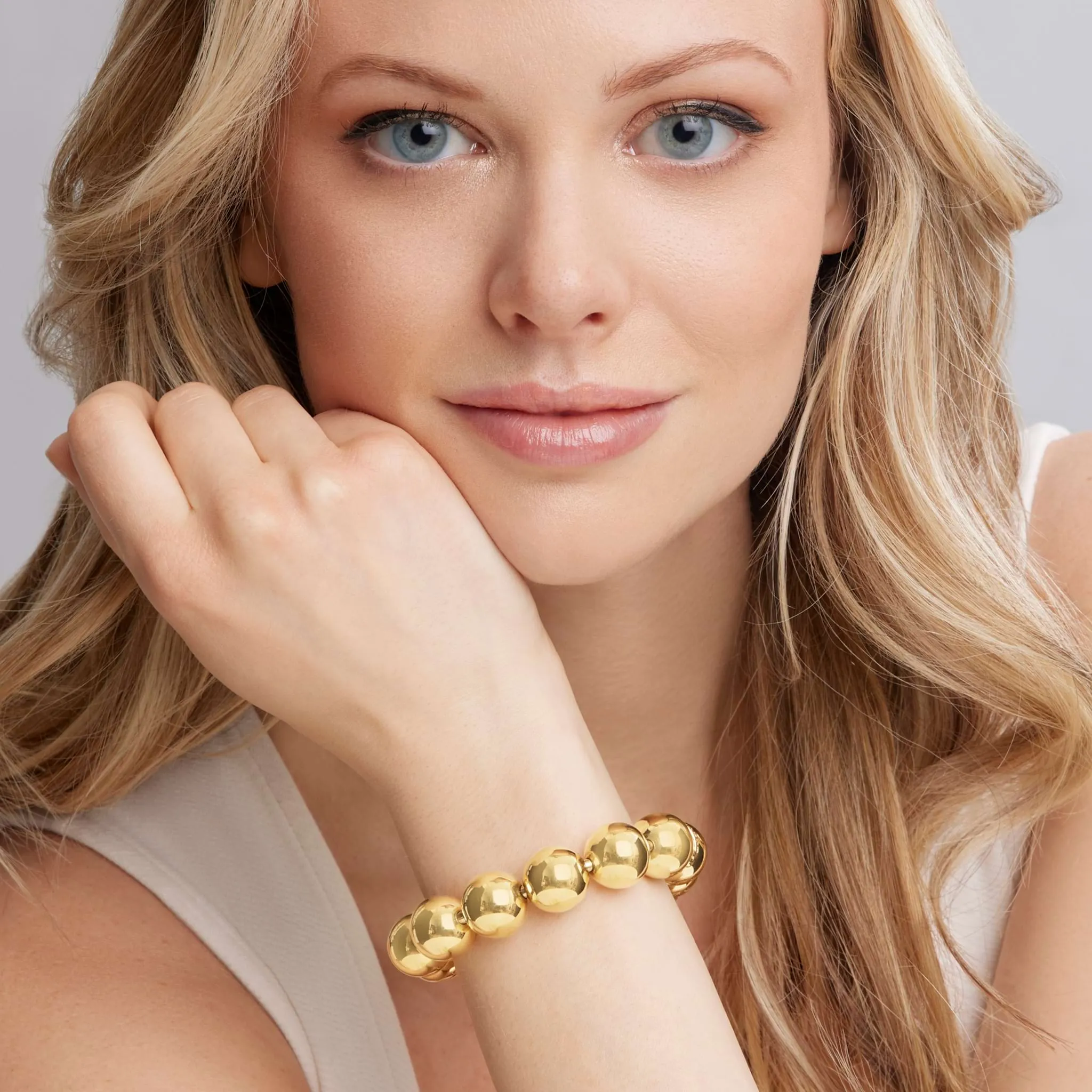 Caviar Gold 18K Gold Bead Bracelet 15mm