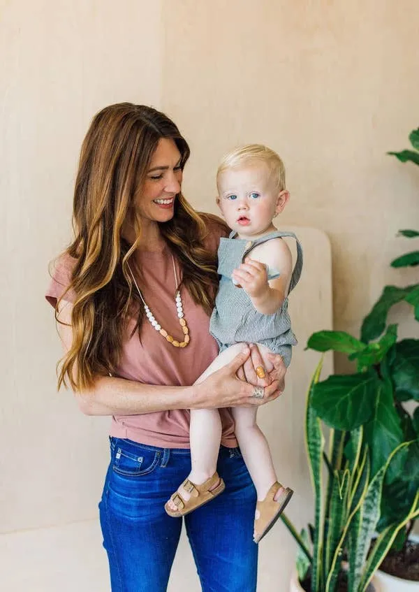Chewable Charm - Teething Necklace - The Harrison (Moonstone)