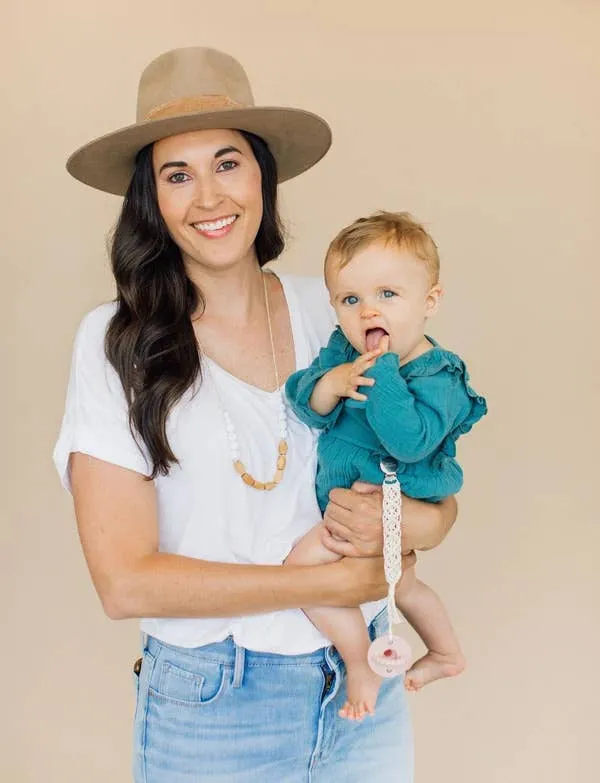 Chewable Charm - Teething Necklace - The Harrison (Moonstone)