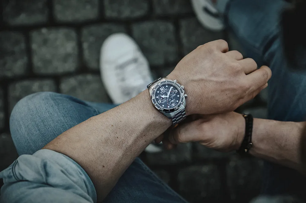 CRT Watch DS Action Titanium