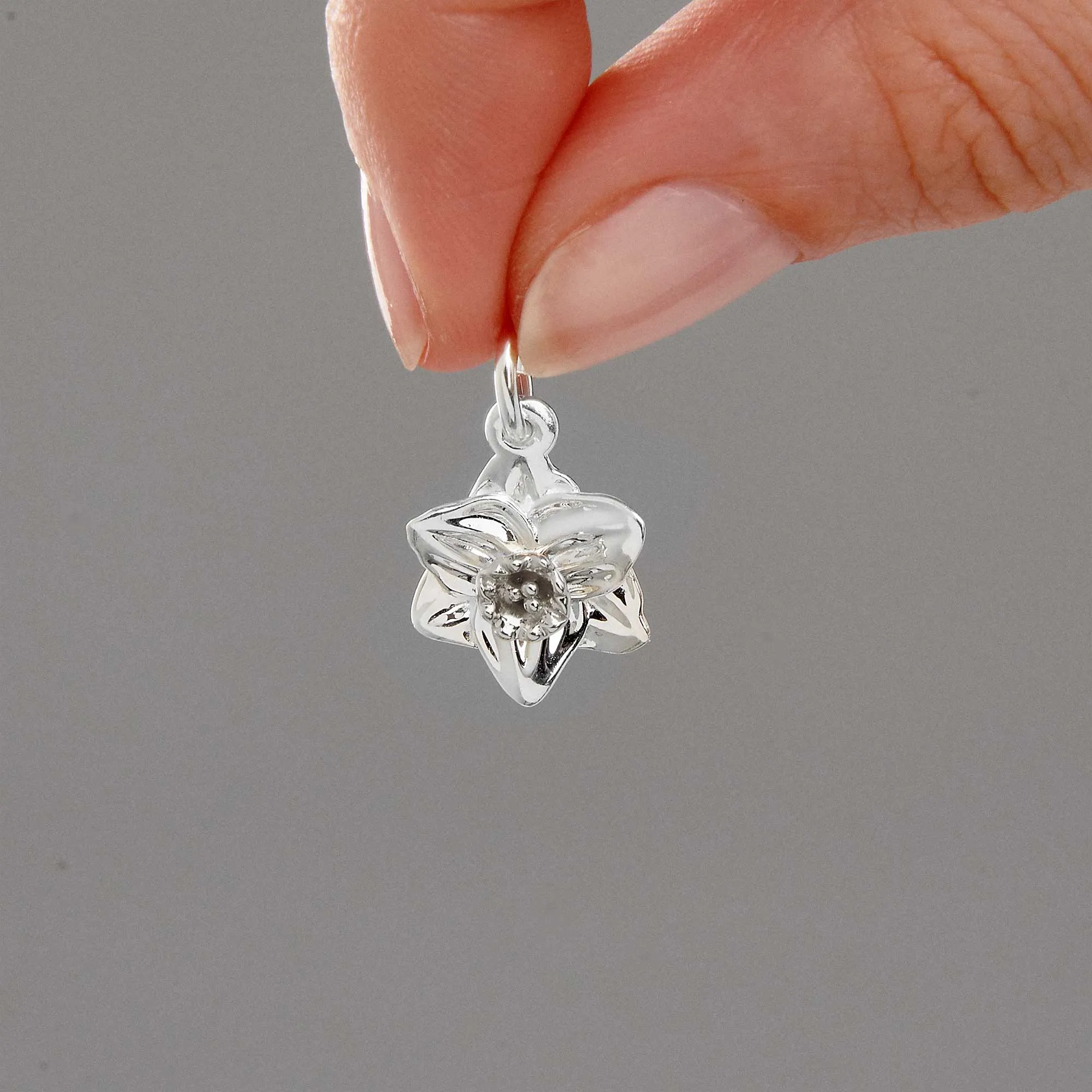 Daffodil Flower Silver Charm