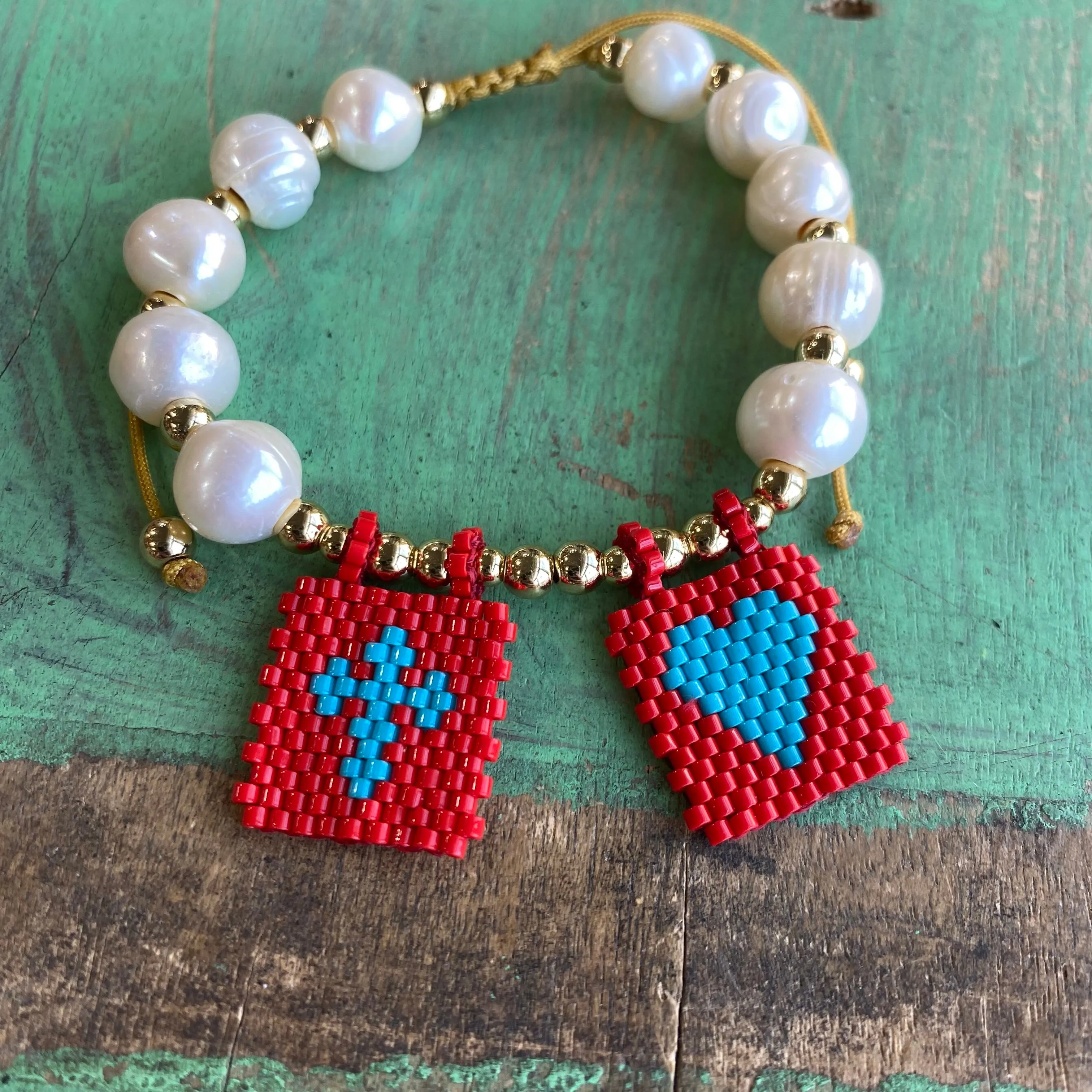 Freshwater Pearl Love and Honor Jesus Bracelet