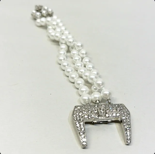 KJL -Kenneth Jay Lane faux pearl bracelet.