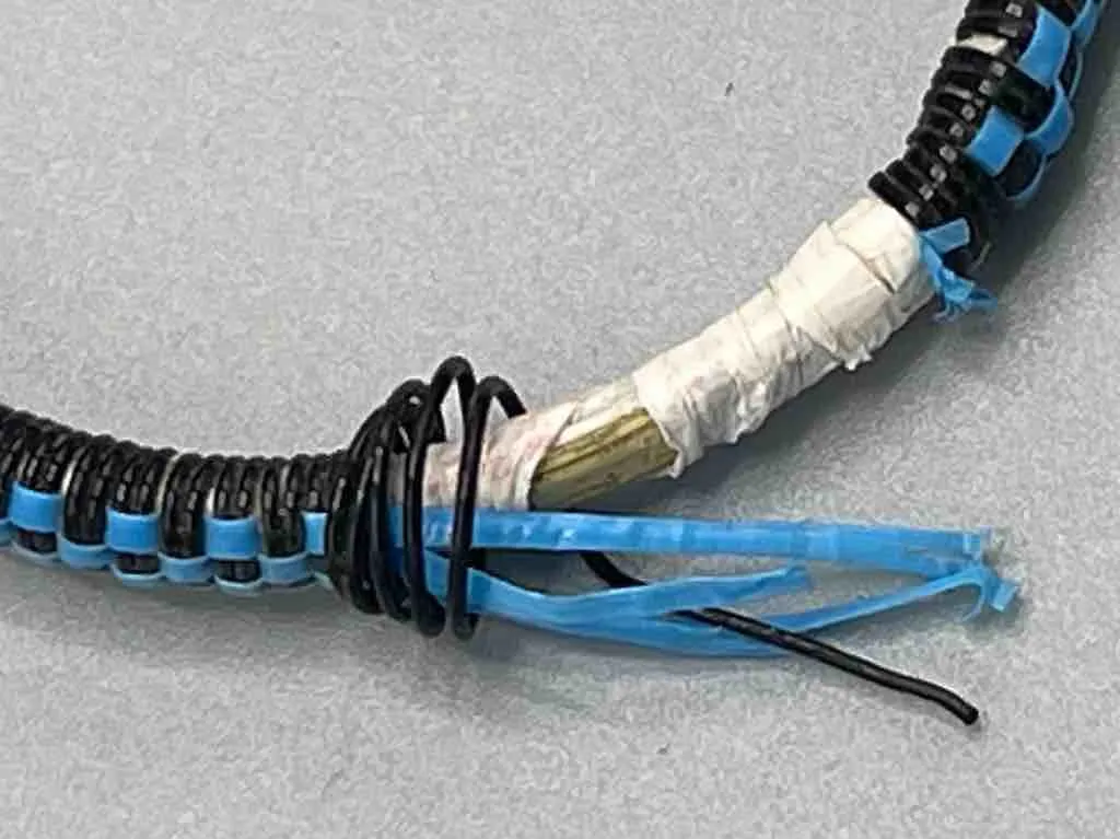 Narrow Black Beaded Wound Plastic Thread Bracelet - Mali