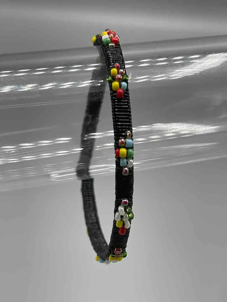 Narrow Black Beaded Wound Plastic Thread Bracelet - Mali