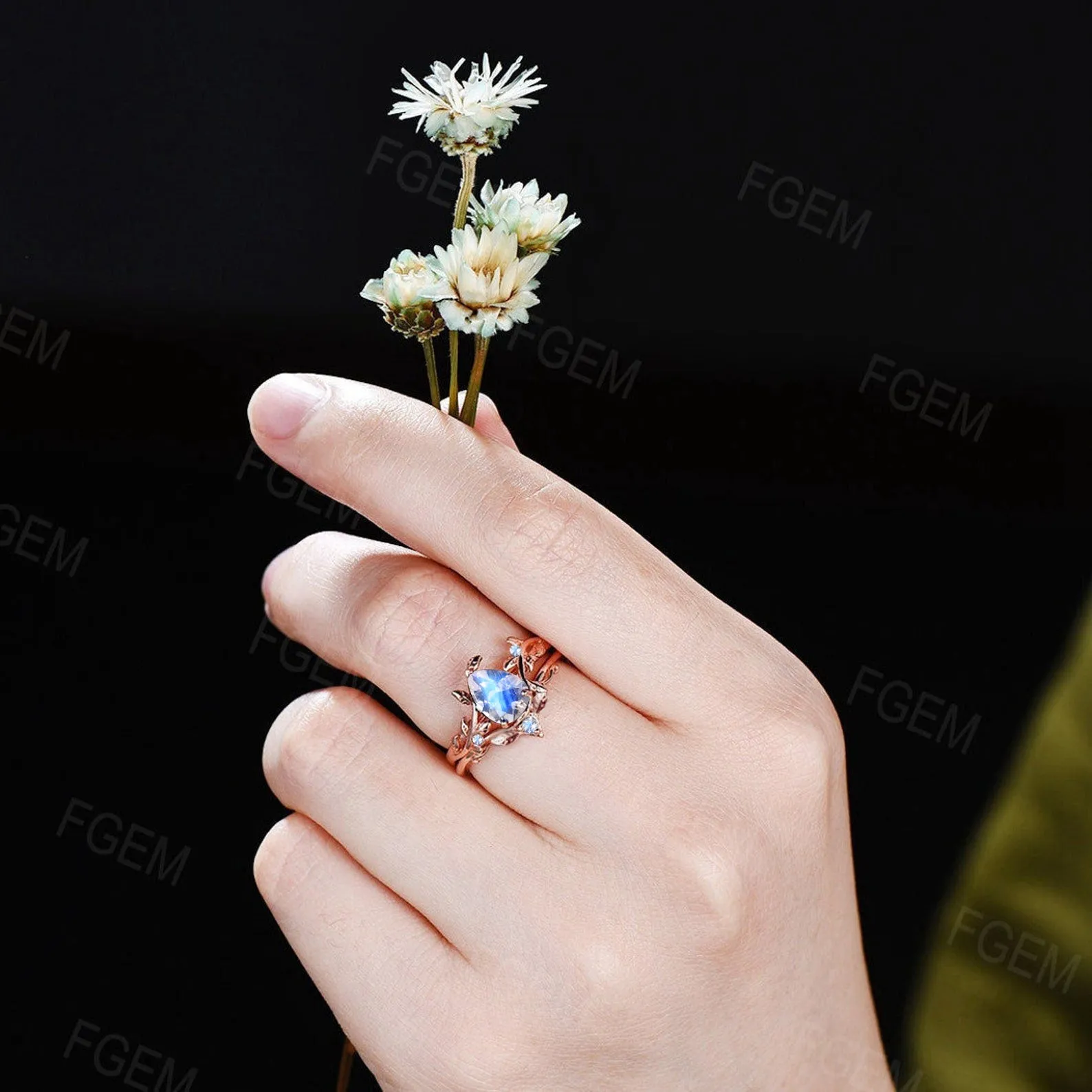 Nature Inspired Natural Moonstone Engagement Rings Set Vintage 10K Rose Gold Pear Branch Design Cluster Leaf Wedding Ring Anniversary Gifts