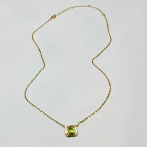 stepped bezel set peridot necklace