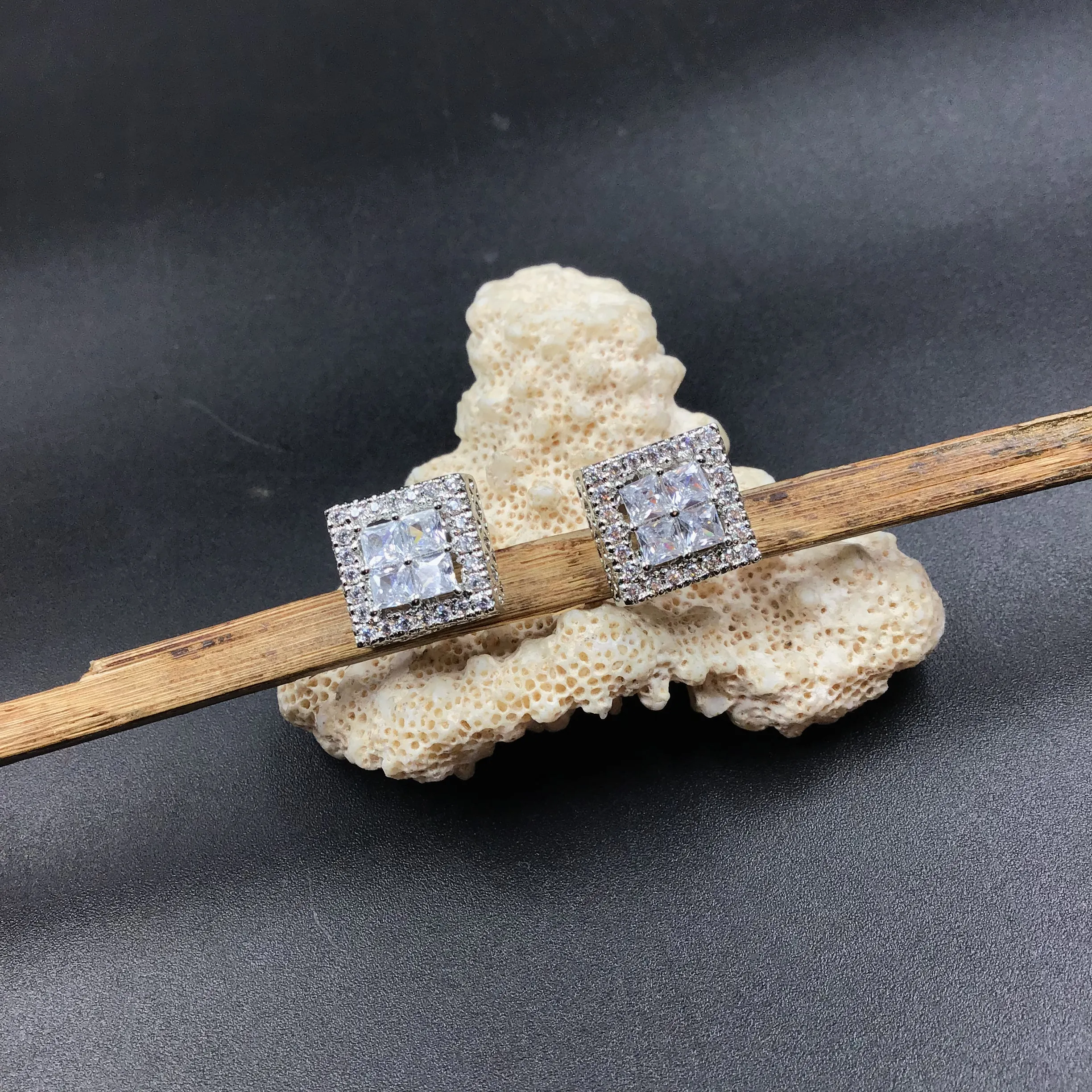 Tops/Studs Zircon/AD Earring 6152-08