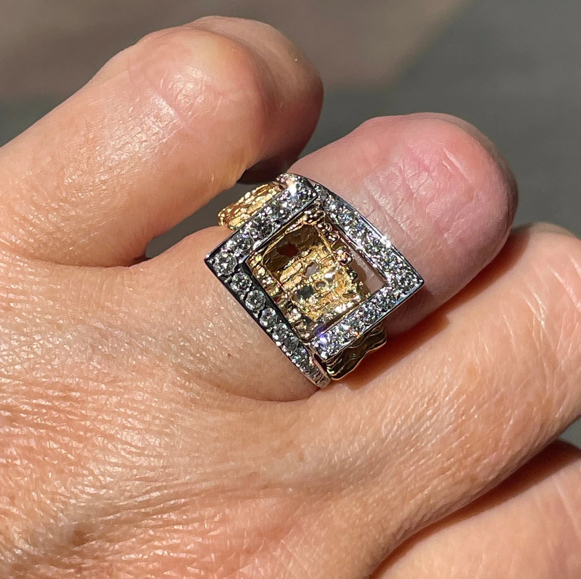 Vintage 18K Yellow Gold 0.80ct Diamond Nugget Free Form Ring; Diamond Dinner Ring; Diamond Sculptural Geometric Architectural Ring