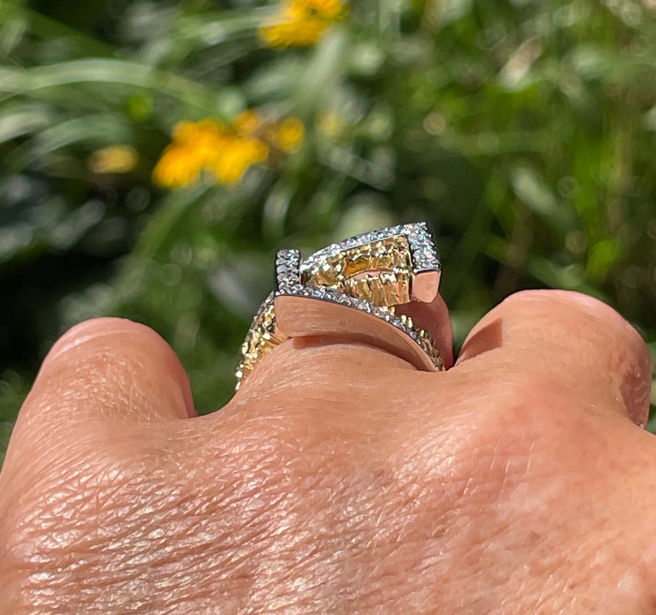 Vintage 18K Yellow Gold 0.80ct Diamond Nugget Free Form Ring; Diamond Dinner Ring; Diamond Sculptural Geometric Architectural Ring