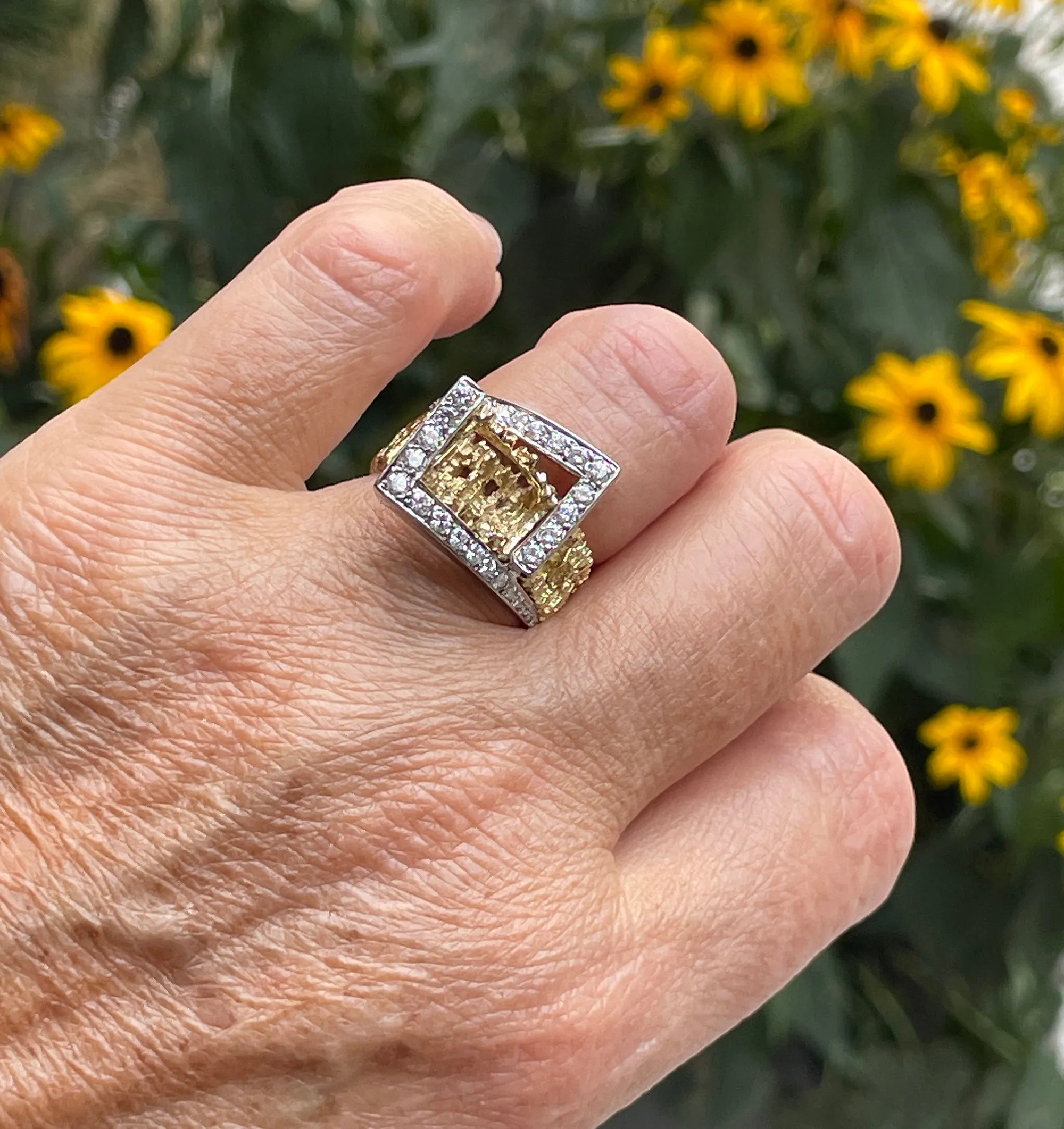 Vintage 18K Yellow Gold 0.80ct Diamond Nugget Free Form Ring; Diamond Dinner Ring; Diamond Sculptural Geometric Architectural Ring