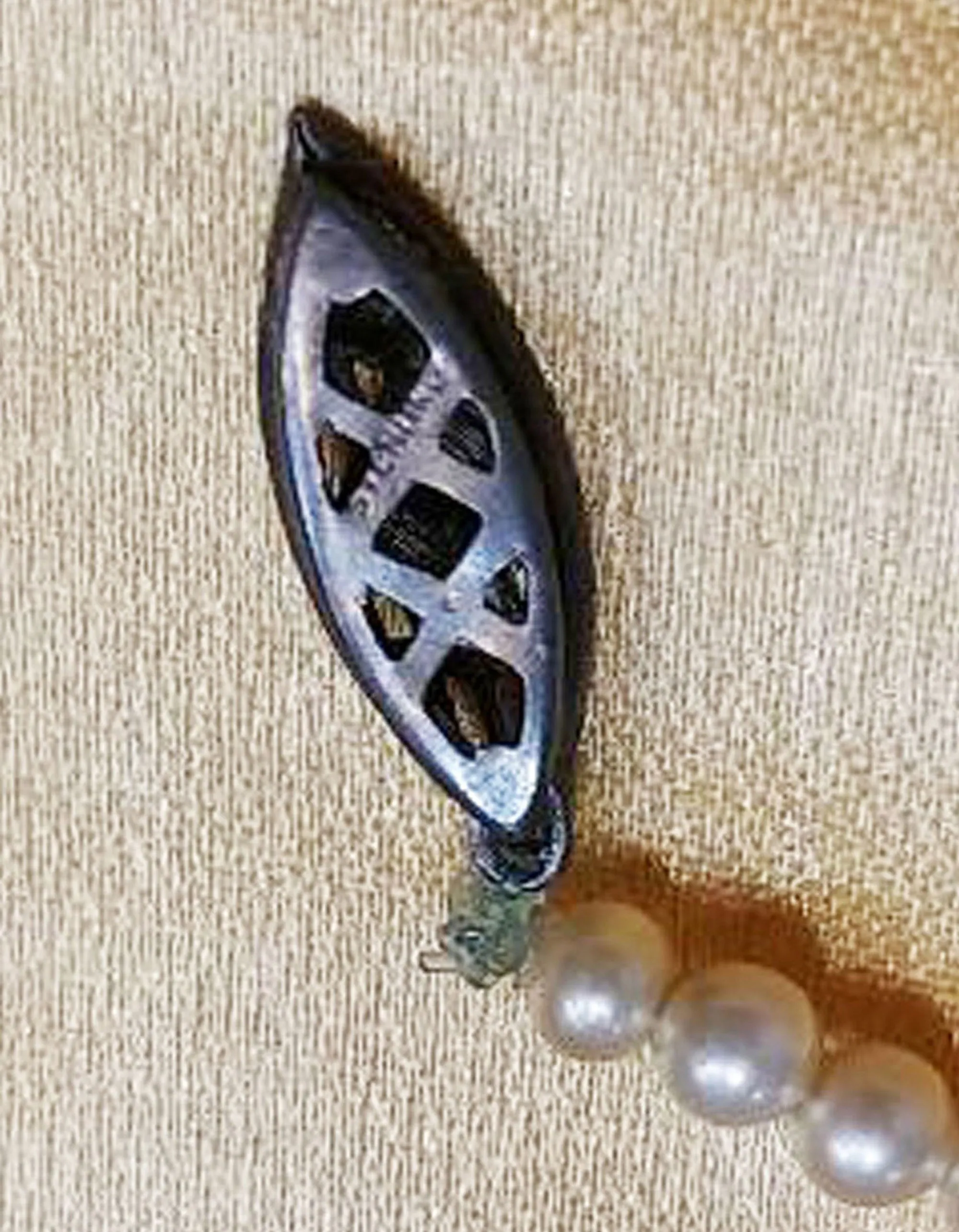 *VINTAGE 1931 LAFFITTE PERLES IN ORIGINAL PRESENTATION CASE PEARL NECKLACE WITH ART DECO STERLING CLASP - PARIS, FRANCE