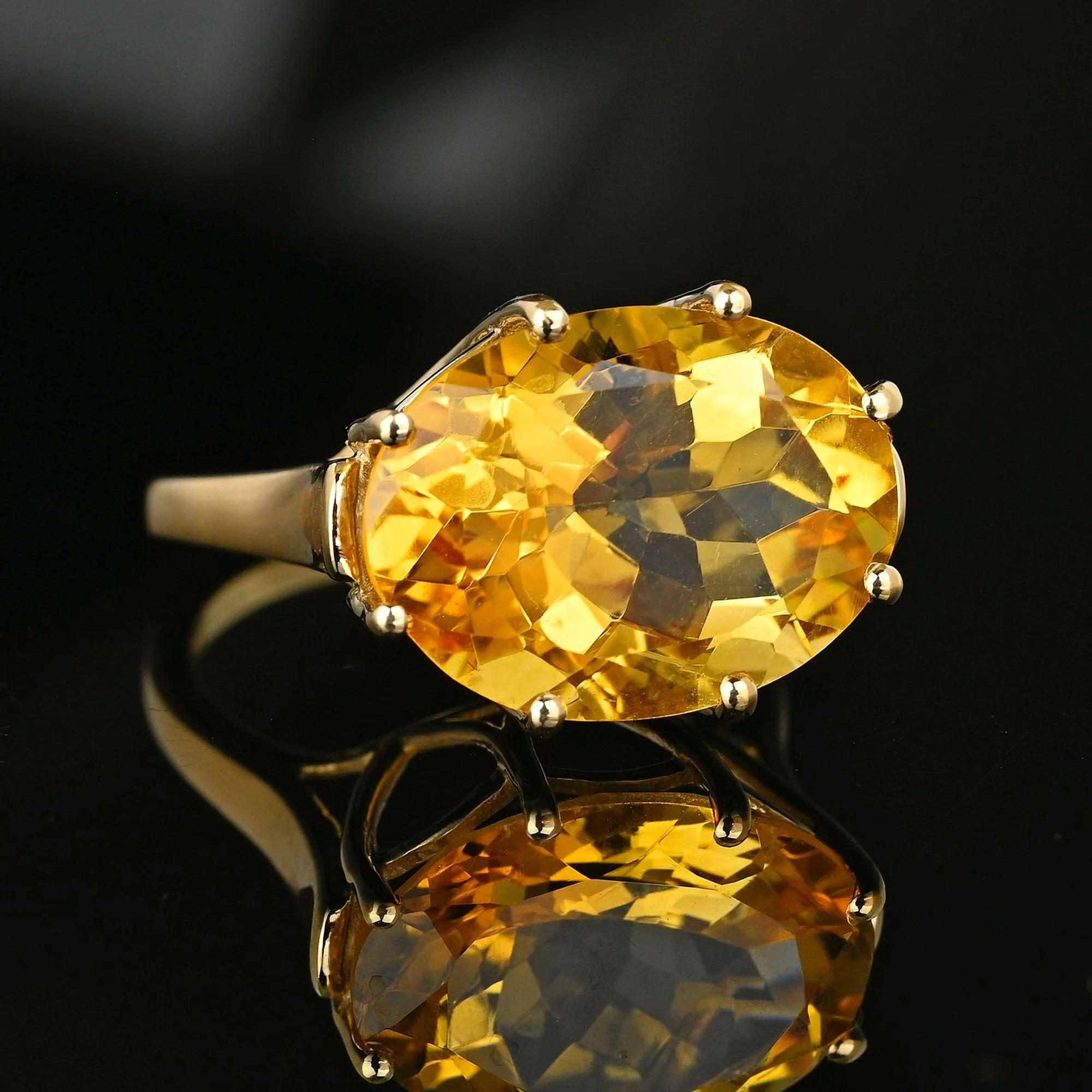 Vintage East West 9CTW Gold Citrine Cocktail Ring