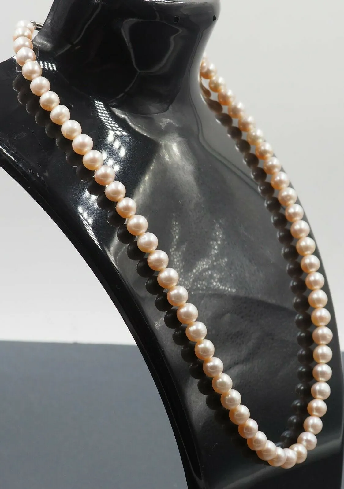 Womens Necklace Freshwater Pearl Cultured Dyed Pink Semi Button Knotted Vintage